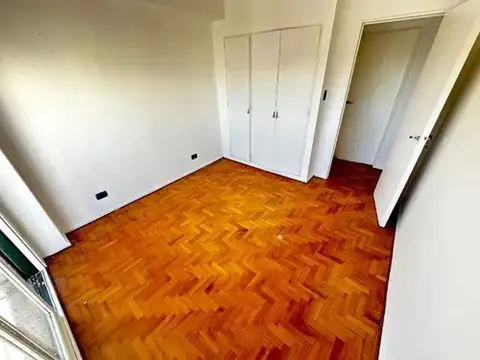 Departamento en Venta en Villa Pueyrredon, USD 158.900