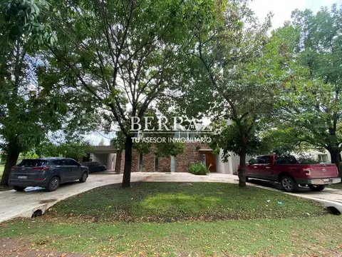 Casa Venta San Francisco CC Manzanares Lote de 1202 m2