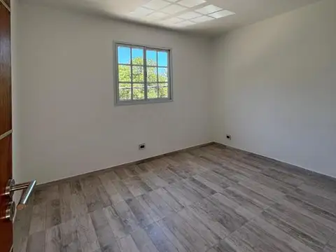 Departamente en planta alta, un dormitorio