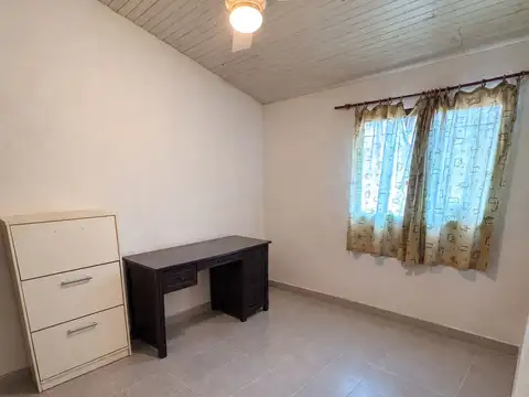 Casa 5 ambientes con 1 baño
