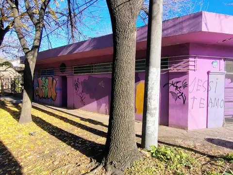 Local en Venta Via Pública
