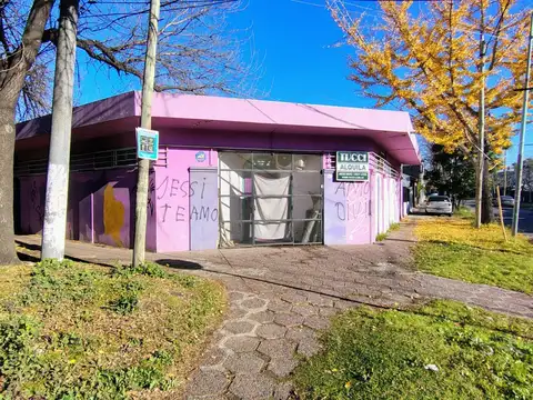 Local en Venta Via Pública