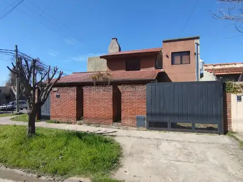 Yatasto y Heroina Fragata (Grand Bourg)