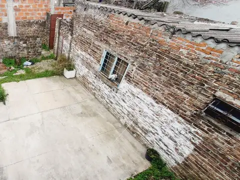 Casa para 2 familias en Isidro Casanova