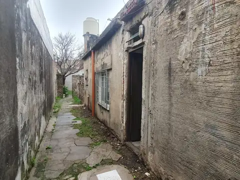 Casa en Venta en Isidro Casanova, USD 65.000