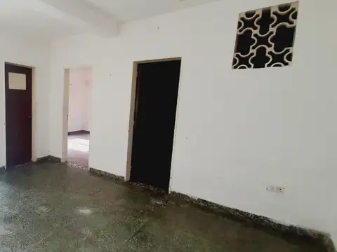 Casa para 2 familias en Isidro Casanova