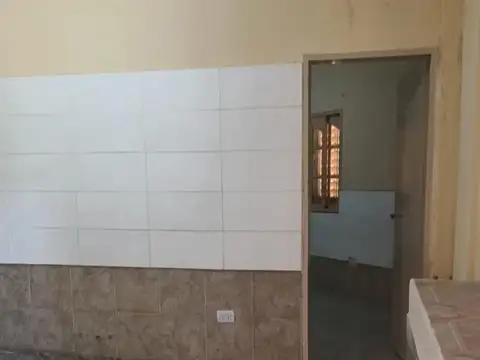 Departamento en Alquiler en Rafael Castillo, $ 300.000
