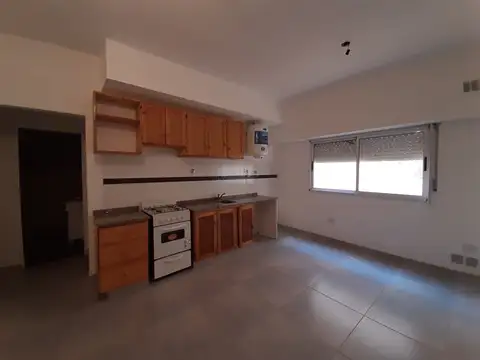 Departamento dos ambientes en tercer piso en alquiler