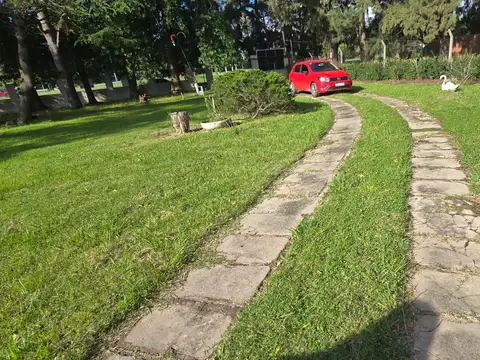 Casa 10 ambientes con 3 baños