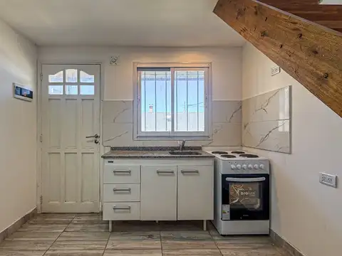 Depto Tipo Casa 2 ambientes con 1 baño