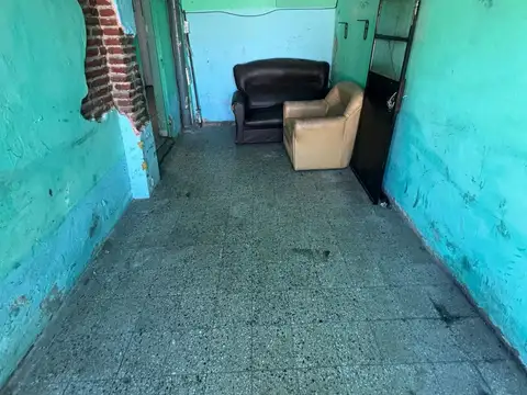 ALQUILER TIPO CASA CON TERRAZA Y COCHERA, EN BARRIO NAÓN