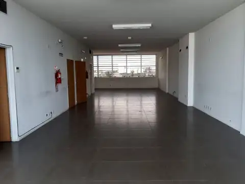 Oficina en Alquiler en Ramos Mejia, $ 760.000