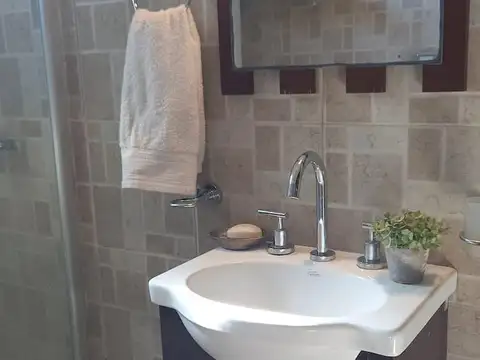 Casa en Alquiler con 1 cochera