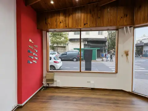 ALQUILER LOCAL COMERCIAL EN ESQUINA