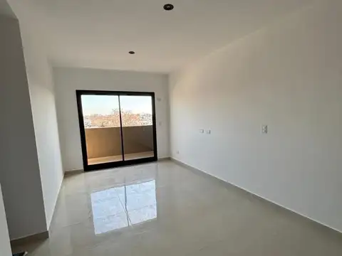 DEPARTAMENTO 3 AMBIENTES CON COCHERA