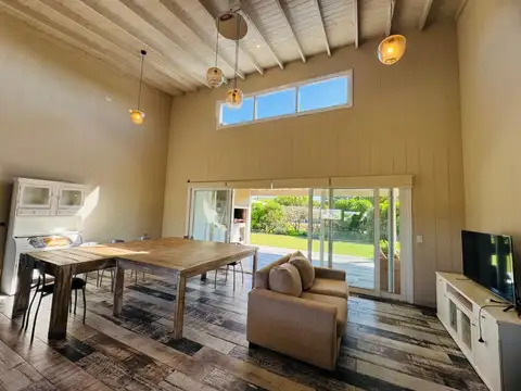 Casa en Venta en Balneario Mar de Cobo, USD 185.000