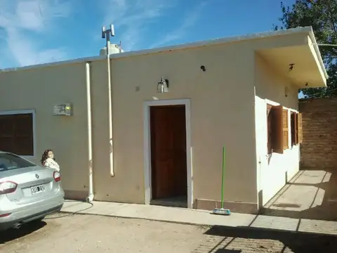 VENTA CASA 2 DORMITORIOS PARQUE OESTE - CUTRAL CO