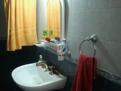 Casa en Venta en Cutral Co, USD 90.000