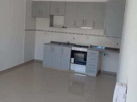 Depto Tipo Casa en Alquiler en Villa Maipú, $ 650.000