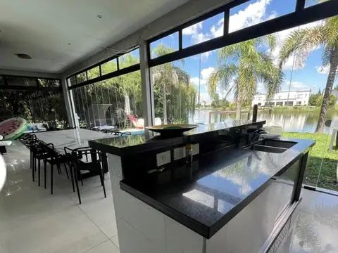 Casa en Venta al Sudeste