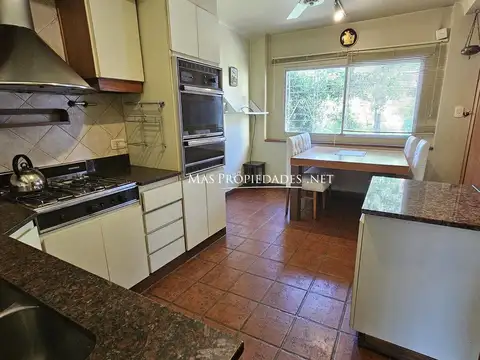 Casa en Venta en Monte Grande, USD 220.000