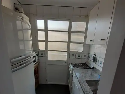 Palermo, Juncal 2100, 2 amb, 50m2, u$S 850 + luz. 28-12-25