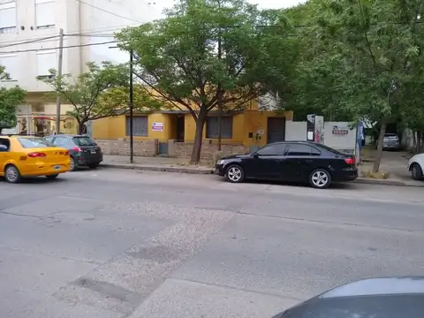 Dr Juan Bautista Justo 400