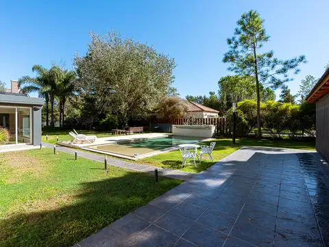 Casa en  venta de 3 dormitorios en Aldea Tenis