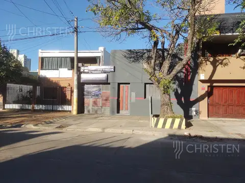 Galpón en  venta. A metros de J. J. Paso. Ideal destino comercial o emprendimiento