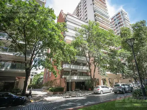 Departamento en Venta de 2 Dormitorios, Family Room con 2 cocheras fijas cubiertas en Belgrano R.