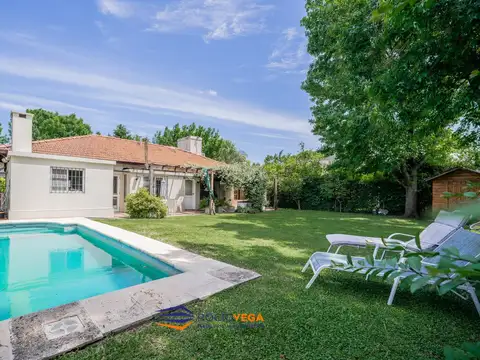 Casa en venta en Country Banco Provincia Francisco Álvarez Moreno