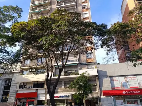 Depto 3 amb en venta con balcón en Olivos