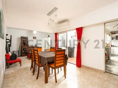 Depto Tipo Casa en Venta de 4 ambientes
