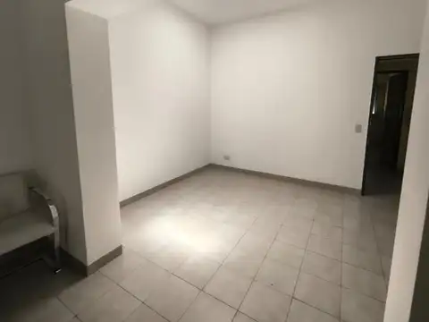 Casa en venta - 4 amb. - Castelar Norte - Larralde al 1700