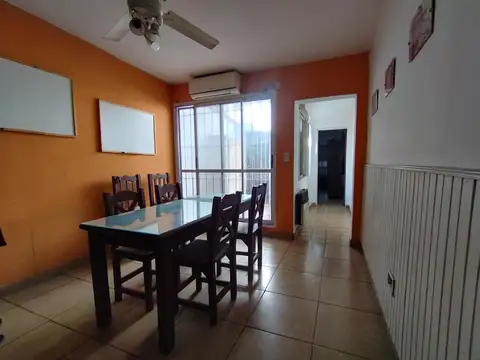 VENTA/PERMUTA - Casa - 1 dormitorio con cochera - Fisherton, Rosario