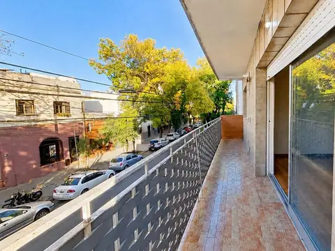 Depto Tipo Casa en Venta en Saavedra, USD 150.000