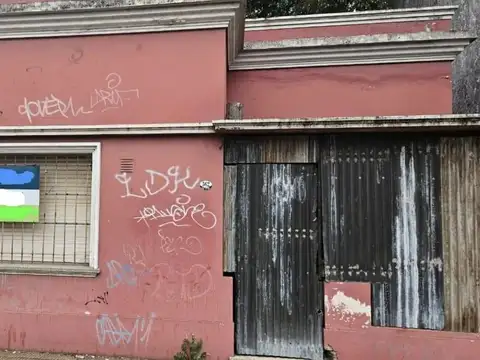 Casa 4 ambientes con 1 baño