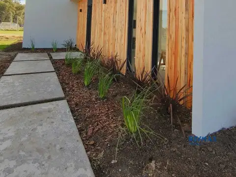 Venta casa 3 dormitorios en Las Acacias Exaltación