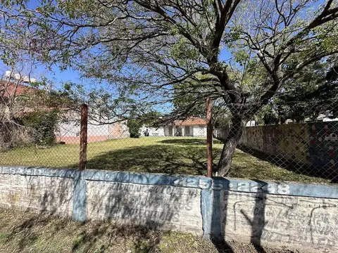 Yrigoyen esquina Carlos Gardel