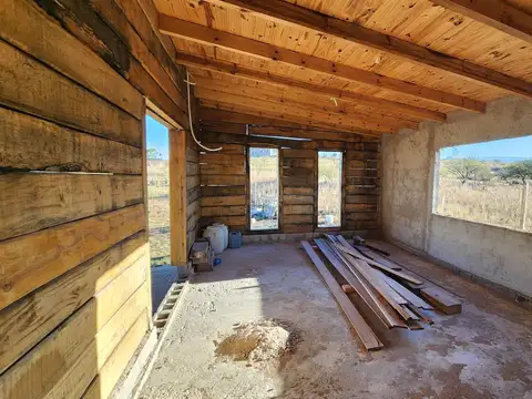 Casa 3 ambientes con 1 baño
