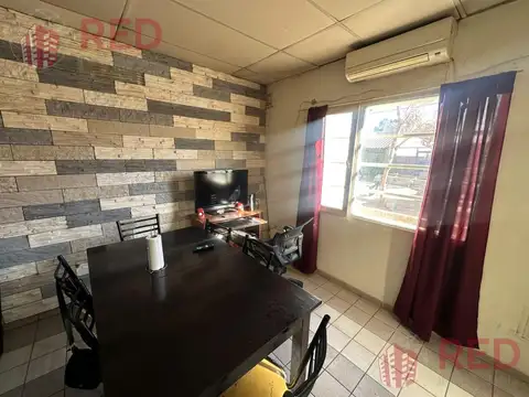 VENDE CASA DE 4 DORMITORIOS EN CIPOLLETI AMBIENTES AMPLIOS