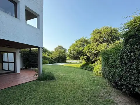 Casa en Venta en Country Jockey Club, USD 550.000