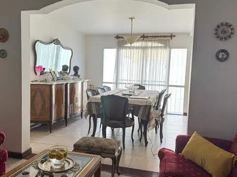 Casa en Venta en Villa Nueva De Guaymallen, USD 190.000