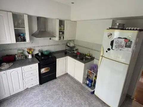 Depto Tipo Casa en Venta en Olivos, USD 210.000