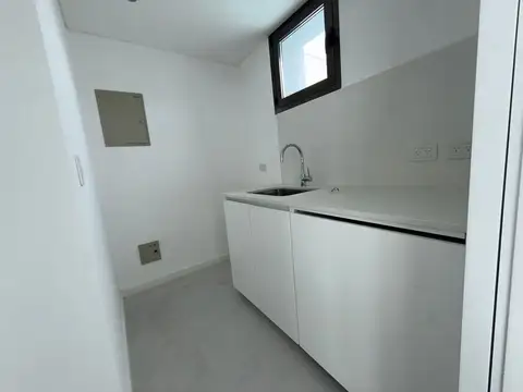Departamento en Alquiler con 2 cocheras
