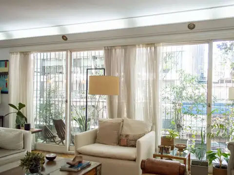 Venta Piso 4 dormitorios al frente cochera PALERMO