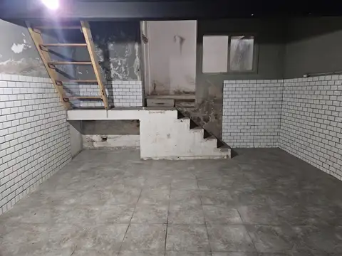 Local en Alquiler en Almagro Sur, $ 1.200.000