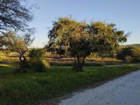 VENDOLote de 300m² en Barrio Cerrado con Seguridad Sin Costo