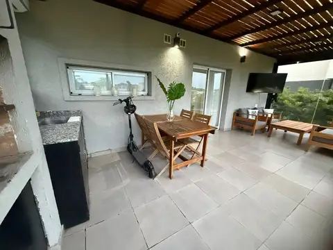 Casa en Alquiler temporario en Santa Elena, Pilar del Este - 3 Ambientes