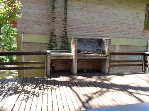 Calle 42 entre Punta del Este y Copacabana